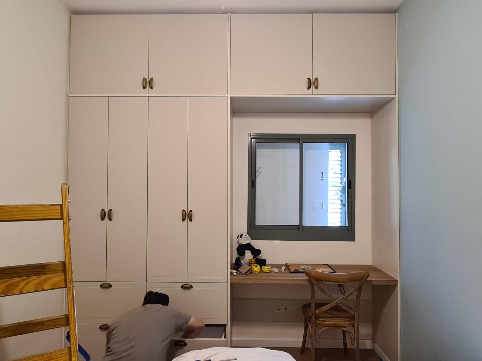 אהרן סינגר - נגרות מטבחים וארונות לבית